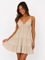 ROBE COURTE À BRETELLES FINES