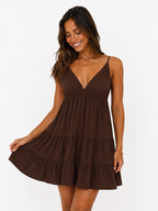 ROBE COURTE À BRETELLES FINES