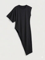 BLUSA ASIMÉTRICA CON HOMBRERA