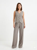 CONJUNTO CHALECO Y PANTALÓN ANCHO