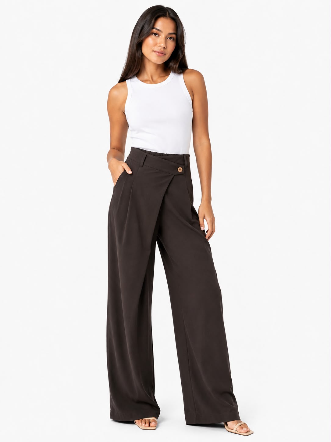 PANTALÓN BOMBACHO CON PINZAS Y SINTURA ABOTONADA