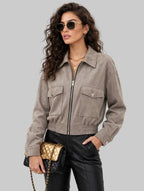 CHAQUETA TIPO GAMUZA CON BOLSILLOS